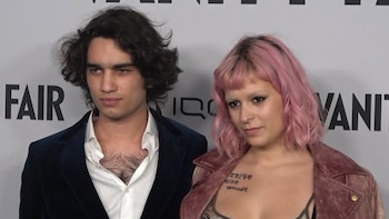 Nicolás Martos cumple 22 años: así es el nieto de Raphael e hijo de Toni Acosta que parece haber roto su relación con Dora Postigo, del clan Bosé