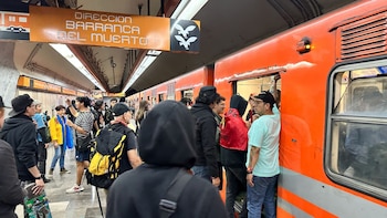 El director del STC Metro anunció un acuerdo con el sindicato para reestablecer el servicio en todas las líneas (FOTO: GUSTAVO ALBERTO/CUARTOSCURO.COM)