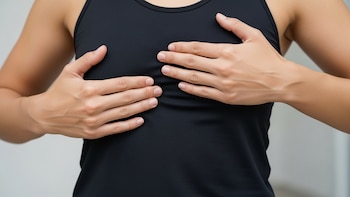 Cuándo el dolor mamario deja de ser una molestia común y exige una consulta médica