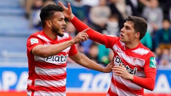 Luis Javier Suárez gets into