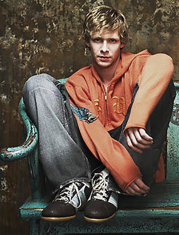 Johnny Lewis