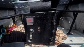 Asalto a centro educativo en Iztapalapa termina con tres detenidos y el aseguramiento de una caja fuerte con 80 mil pesos