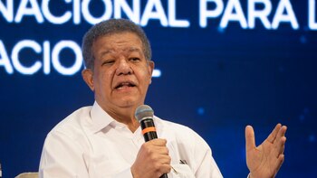 El expresidente Fernández defiende la soberanía dominicana y rechaza acusaciones de racismo