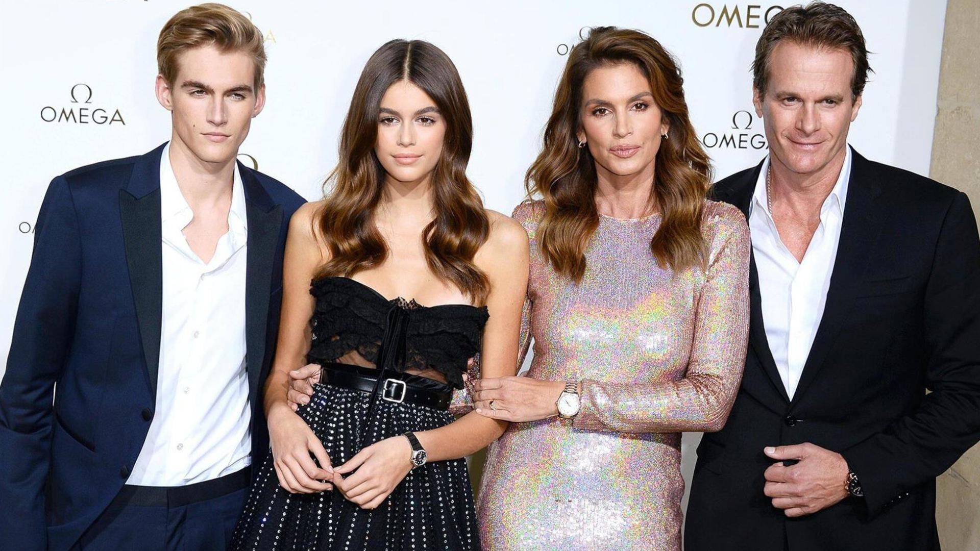 Presley Gerber, hijo de Cindy Crawford y Rande Gerber, murió a los 27 años en un centro de rehabilitación, según el médico forense de Los Ángeles (Europa Press)