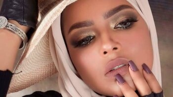 "Su madre no deja de