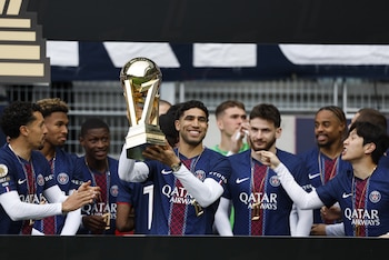 Achraf Hakimi durante las celebraciones por el título de Liga. (EFE/Mohammed Badra)