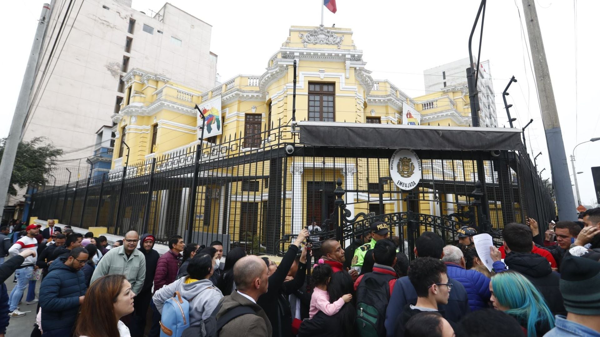 Perú y Venezuela reabren consulados tras dos años de ruptura y reactivan diálogo diplomático