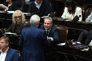 Deputados se reúnem para revisar a Lei das Geleiras