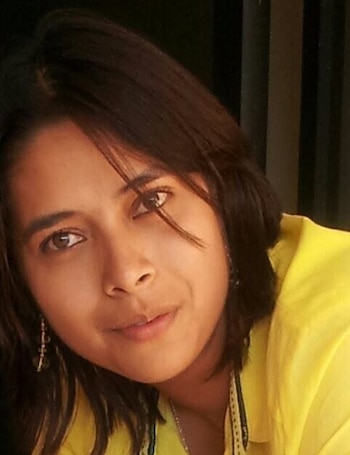 Vecinos refieren que la madre de 40 años tenpía problemas con su esposo que presuntamente vendía micheladas ientras ella era docente, por lo que decidieron separarse Foto: Facebook