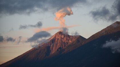 Volcán de Fuego: registro de su actividad y alerta de riesgo este 3 de junio