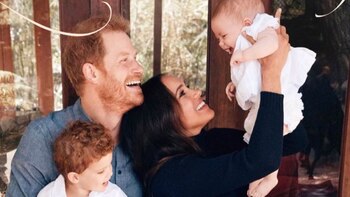 Meghan y Harry junto a