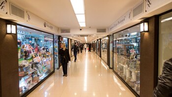 En la galerías debajo del