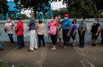 La aplicación de vacunas anticovid