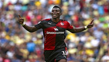 Arizala, vistiendo la casaca del