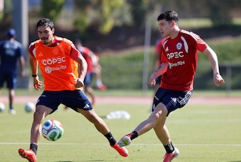 La selección de Chile llegará a los partidos frente a Colombia con resultados adversos en la fecha FIFA de septiembre y octubre del 2026 - crédito @laroja/Instagram