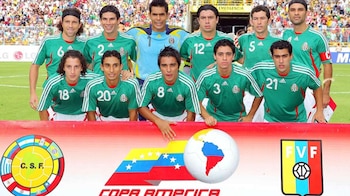 El exatacante habló sobre el desafío que enfrenta el histórico defensor y le deseó éxito junto a su cuerpo técnico al frente de México. (Especial)