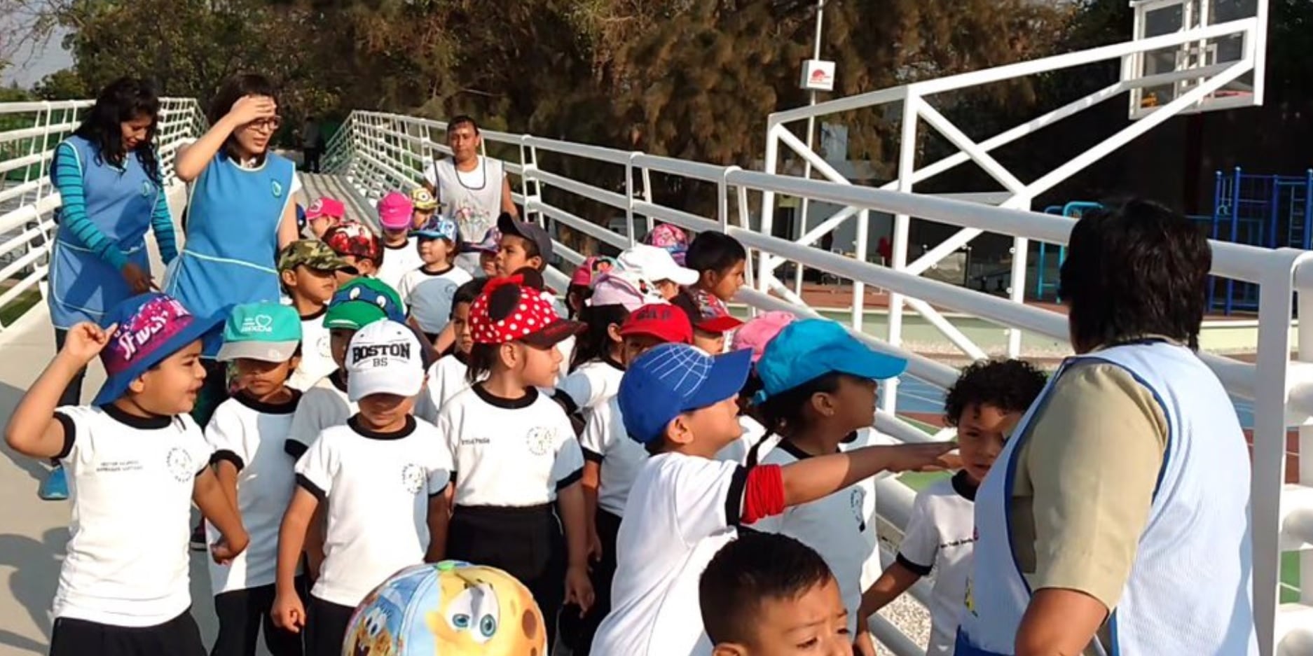 Las personas que no estén afiliadas al IMSS podrían acceder a este beneficio. Foto: (Facebook)