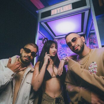 La cantante Aria Vega es