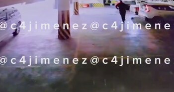 El sujeto bajó primero, una