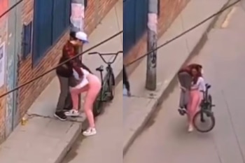 Una mujer quedó en video
