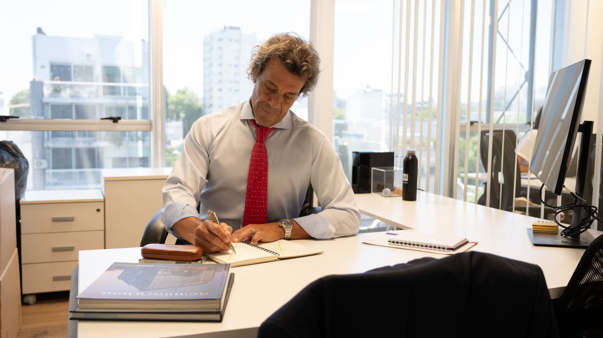 Paul Starc, titular de la UIF