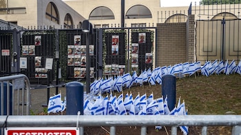 Acusado de cuatro cargos por