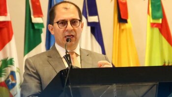 El gobierno Petro quiere legalizar