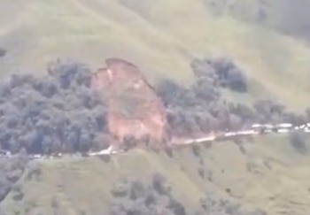 Imagen del derrumbe que mantiene