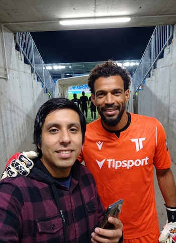 Vozinha ganó millones de seguidores en Instagram tras su actuación contra la selección de España