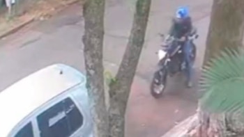 El sujeto realizó 10 disparos,