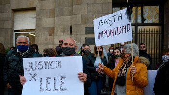 Los allegados de una víctima