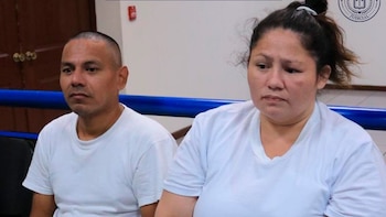 La autoridad judicial relató en audiencia que los condenados estuvieron fuera ingiriendo alcohol, reingresaron a la casa y ocurrió la fatal discusión que culminó en un desenlace irreparable (Foto cortesía Centros Judiciales de El Salvador)