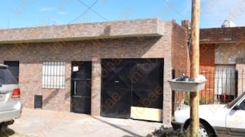 Salía de su casa y un poste le cayó encima: la Justicia confirmó la condena a una empresa de teléfonos