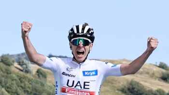 Pogacar hace historia con su