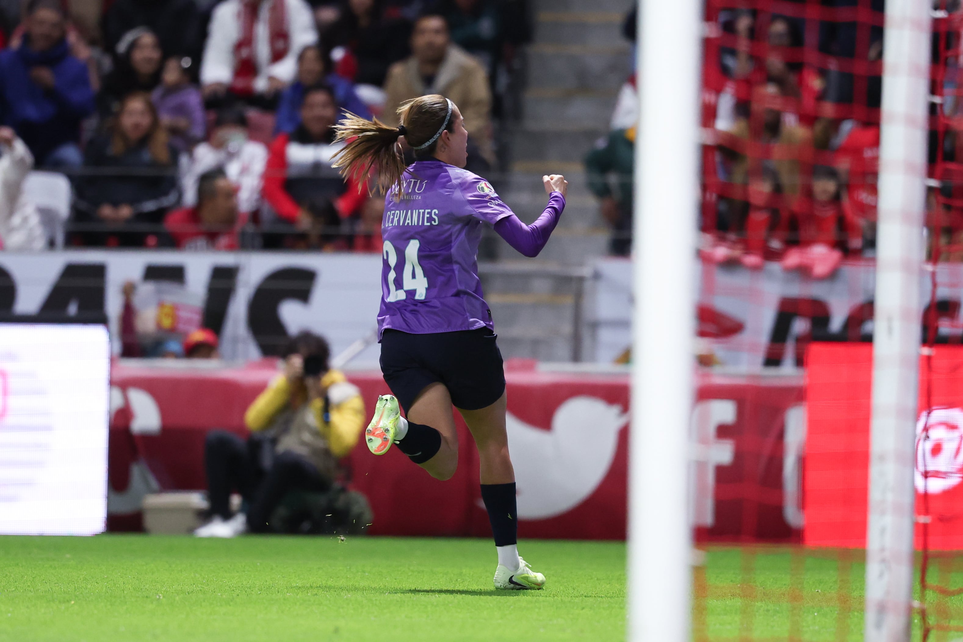 Licha superó a Omar Bravo como la máxima goleadora en la historia de Chivas. (TW Chivas Femenil)