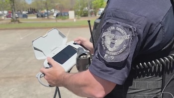 El Departamento de Policía de Cobb recibió casi 10,7 millones de dólares para reforzar la detección y mitigación de amenazas provenientes del espacio aéreo (Captura de video)