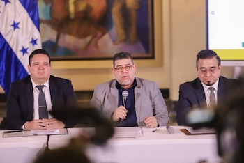Más de cinco mil bienes estatales fueron transferidos a otras instituciones como parte del proceso de reorganización gubernamental. (FOTO: Presidencia de Honduras)
