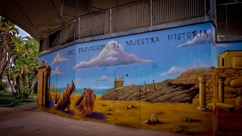 Un gran mural en el