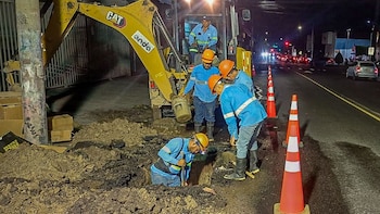 Fuga de agua potable provoca
