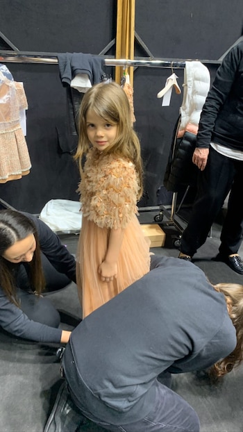 Francesca Icardi con las vestuaristas