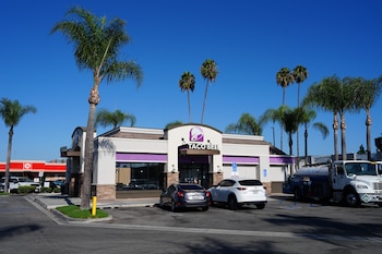 El brote de cyclospora golpeó a Taco Bell y al sector de restaurantes, con caída de visitas, ventas y acciones de Yum y otras cadenas (EFE/ Omar Alonso)