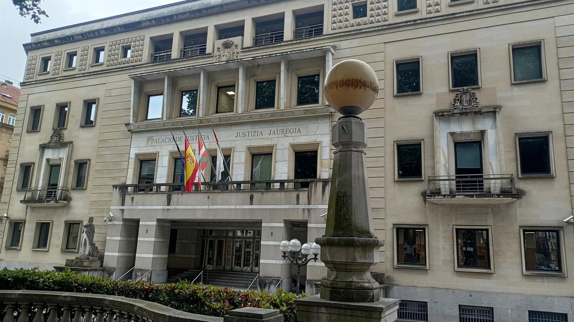 TSJPV ratifica la condena de 10 años y medio de prisión a un hombre por agredir sexualmente a la hija menor de su mujer