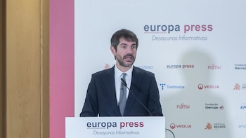 Urtasun justifica la extinción de la Fundación Francisco Franco: "Humillaba a las víctimas con beneficios fiscales"