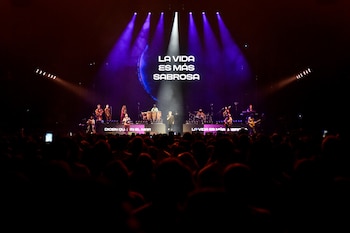Carlos Vives, cantante, compositor y actor, con una propuesta que renovó el vallenato al combinarlo con elementos del pop y el rock, abrió el segundo de los tres conciertos programados en Bogotá el 26 de septiembre de 2026, como parte de su gira Tour al Sol - crédito Cristian Bayona/Colprensa