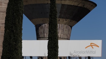 ArcelorMittal más que duplica su