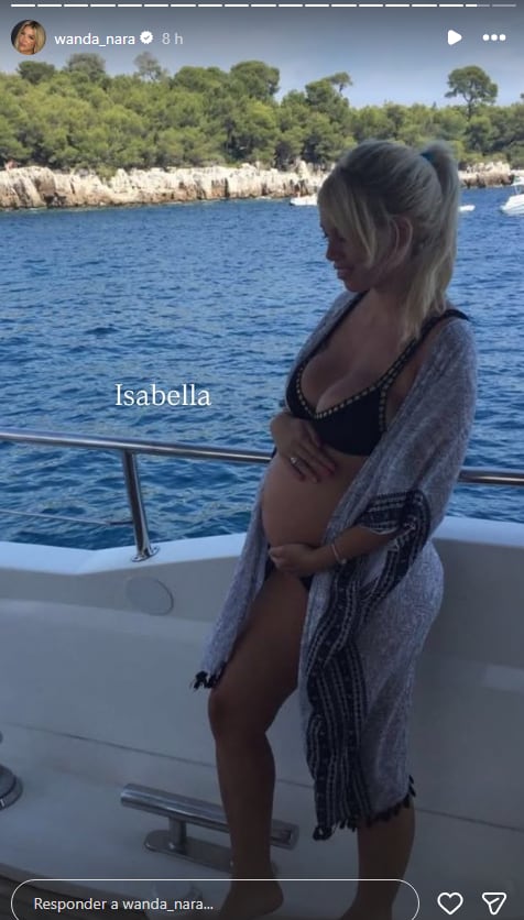 A raíz de los 10 años de su nena, la conductora abrió su álbum íntimo de la familia que compartía con Mauro Icardi