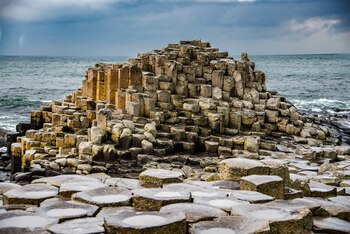 La Calzada del Gigante, en Irlanda del Norte (Adobe Stock).