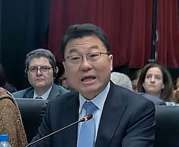 El representante de China ante la OEA, Xie Feng, cuestionó las decisiones adoptadas por Panamá tras el fallo relacionado con Panama Ports Company. Captura de video