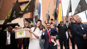 Daniel Palacios formalizó su candidatura