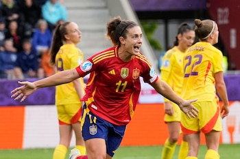 La española Alexia Putella celebra